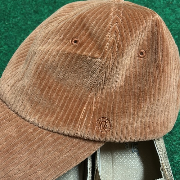 Lululemon Hat - Picture 8 of 8